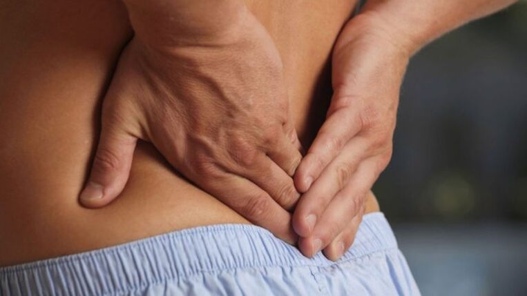 Nepohodlie v dolnej časti chrbta s bedrovou osteochondrózou